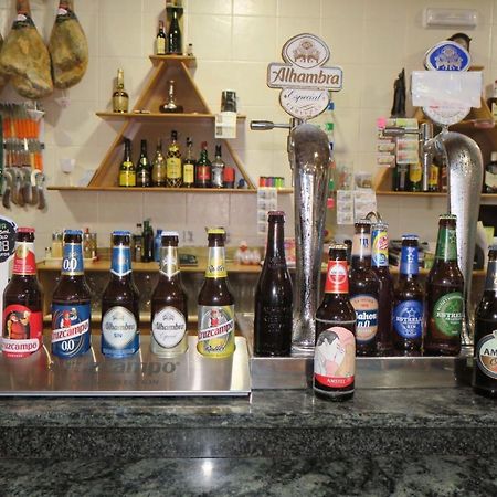 Hostal Jaufil Zújar Buitenkant foto