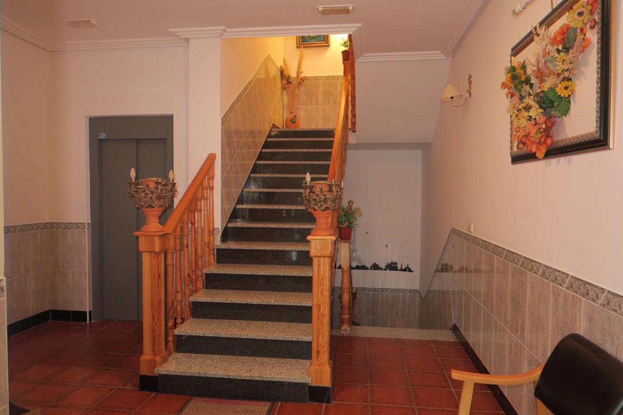 Hostal Jaufil Zújar Buitenkant foto