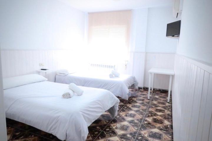 Hostal Jaufil Zújar Buitenkant foto